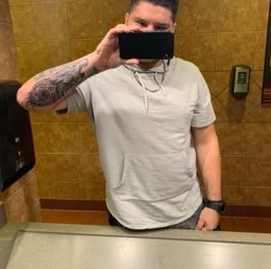 Meet your Posher, Victor